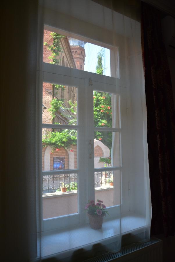 Hotel Canyon ティビリシ エクステリア 写真