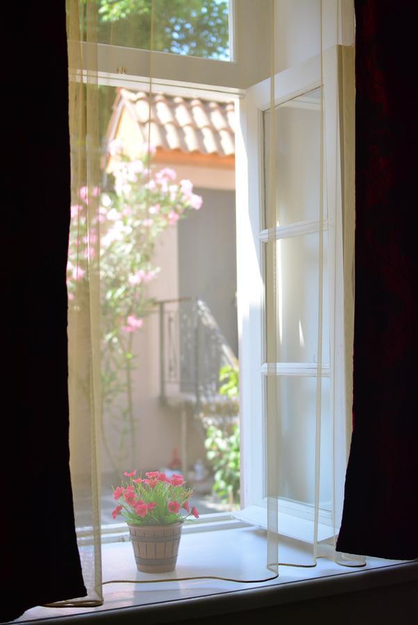 Hotel Canyon ティビリシ エクステリア 写真