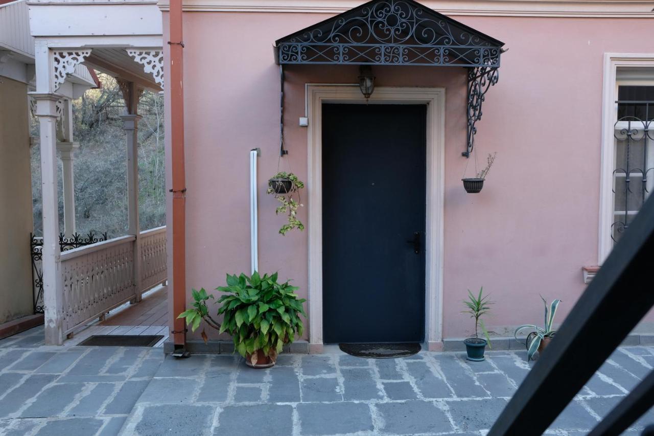 Hotel Canyon ティビリシ エクステリア 写真